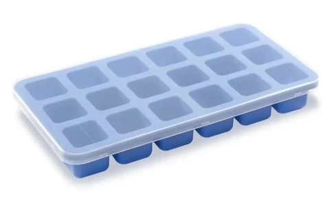 Isbitform med lokk 18 isbiter 26x26x26 mm 