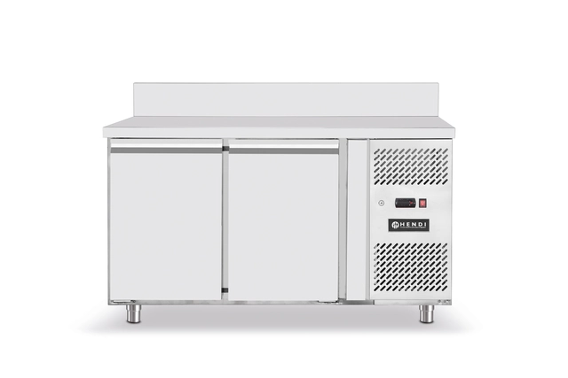 Frysebenk med oppkant bak 2 dørs 