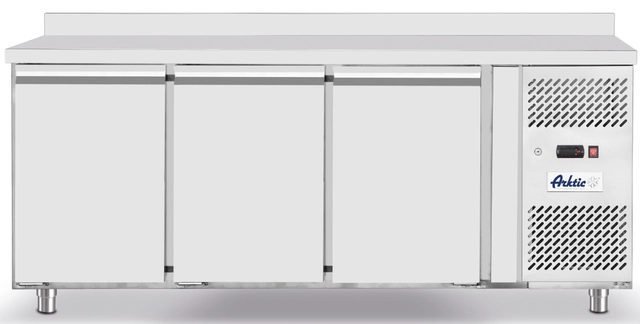 Kjølebenk med oppkant bak 3 dørs, 179,5 cm 